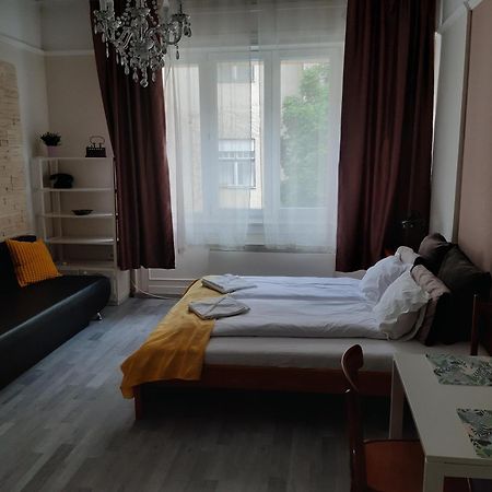 Bpr Deco Relic Studio Budapest Bagian luar foto